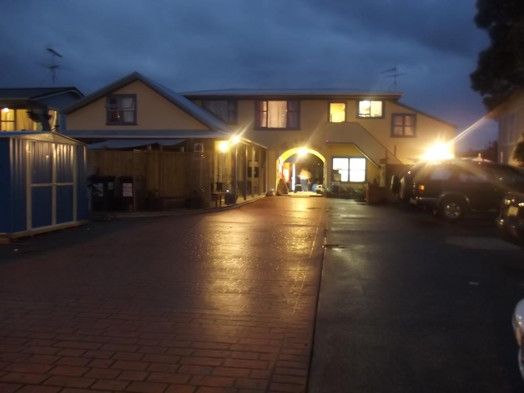 Orewa Pillows Lodge Eksteriør bilde